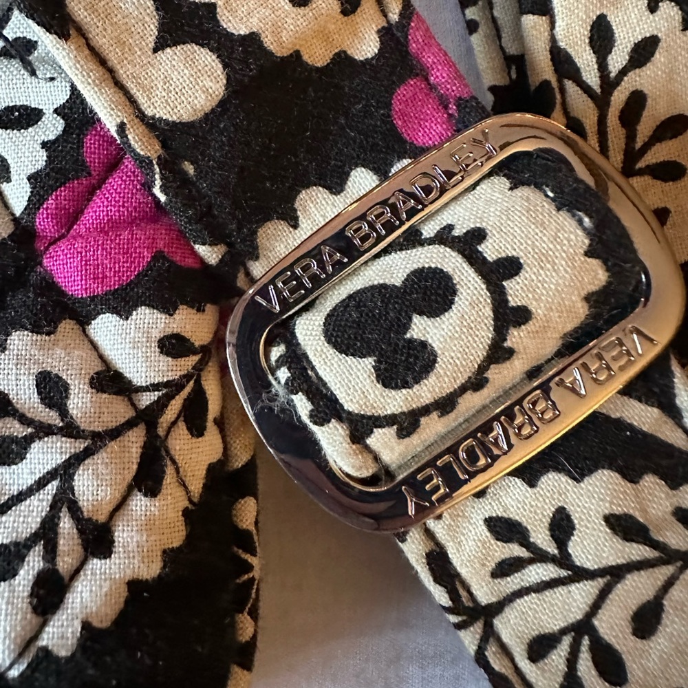 Vera Bradley Disney Hipster in Mickey Meets Birdie pattern- RARE - Picture 3 of 8